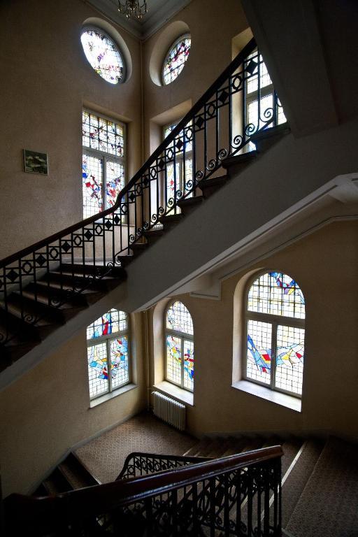 בראשוב Hotel Coroana מראה חיצוני תמונה